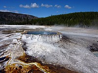 Yellowstone Old faithfull Punch Bowl spring (3).JPG